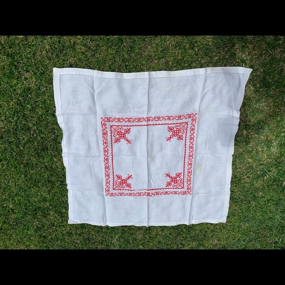 Table cloths - Picture 4 of 5